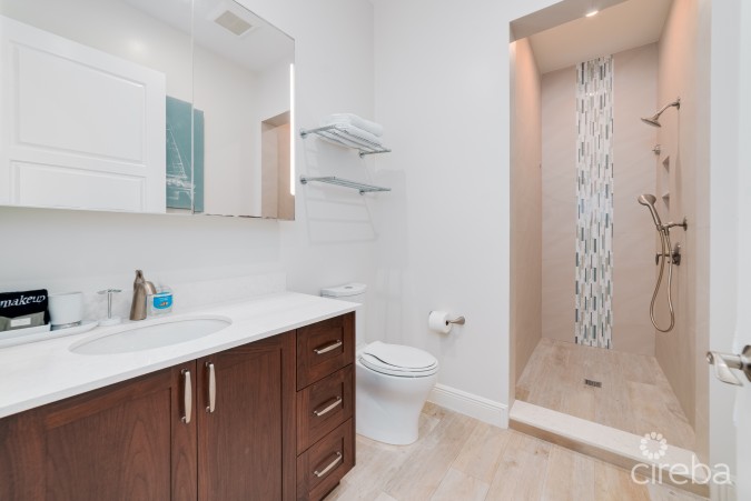 BOGGY SANDS CLUB WITH TWO STORAGE UNITS