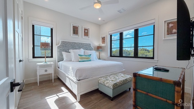 BEACH HOUSE IN EAST END