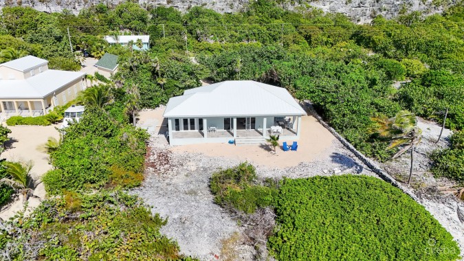 SOUTHSIDE SEAFRONT VILLA