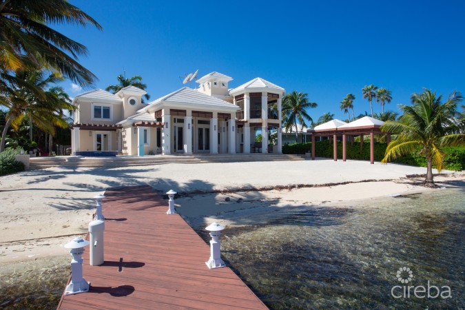 COMPOUND KAI ESTATE - TWO LUXURY HOMES