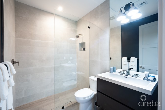 BLACK URCHIN: PRIVATE BEACHFRONT ESTATE