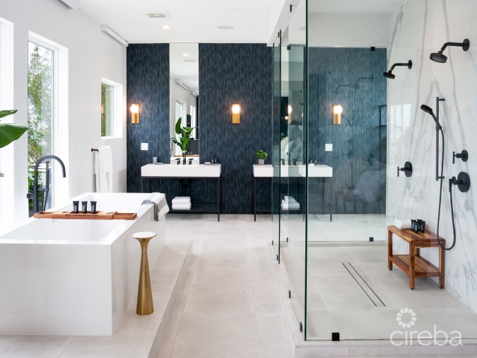 BLACK URCHIN: PRIVATE BEACHFRONT ESTATE