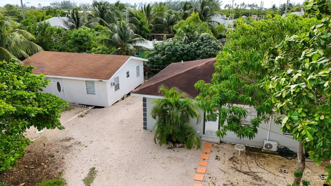 MULTI FAMILY BODDEN TOWN