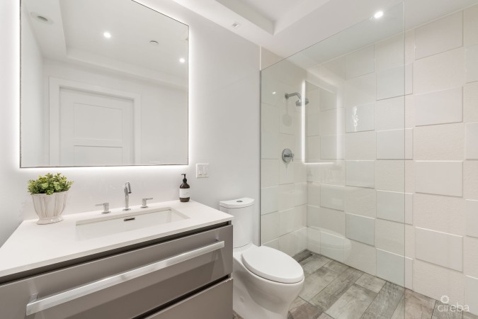 TIDES 102, EXCLUSIVE BEACHFRONT VILLA