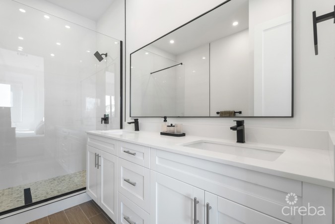 PRIVE 11 - SOUTH SOUND TOWNHOME