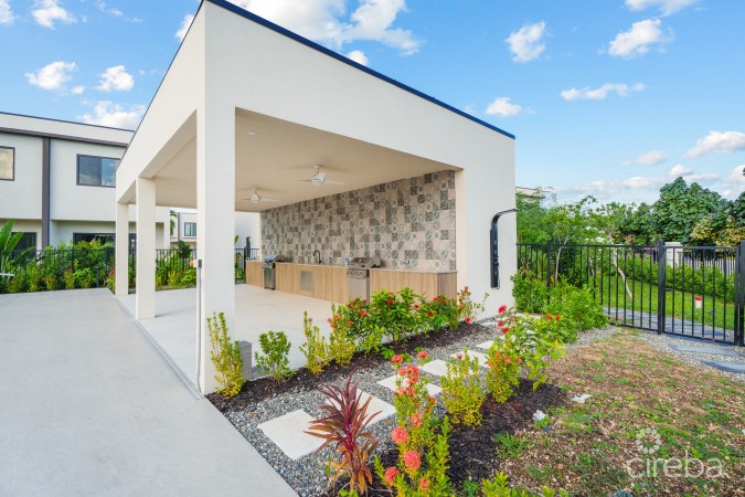 PRIVE 11 - SOUTH SOUND TOWNHOME