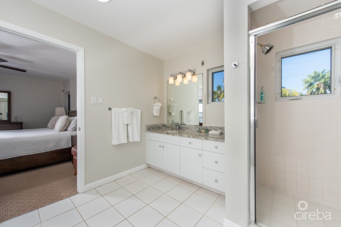 POOLS OF THE KAI - BEACHFRONT OASIS IN RUM POINT