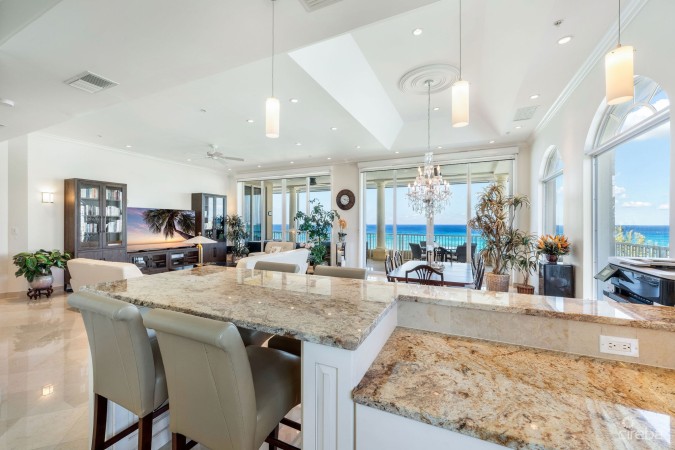 RENAISSANCE PENTHOUSE  SEVEN MILE BEACH