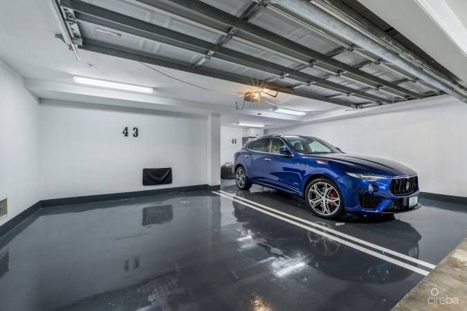 RENAISSANCE PENTHOUSE  SEVEN MILE BEACH