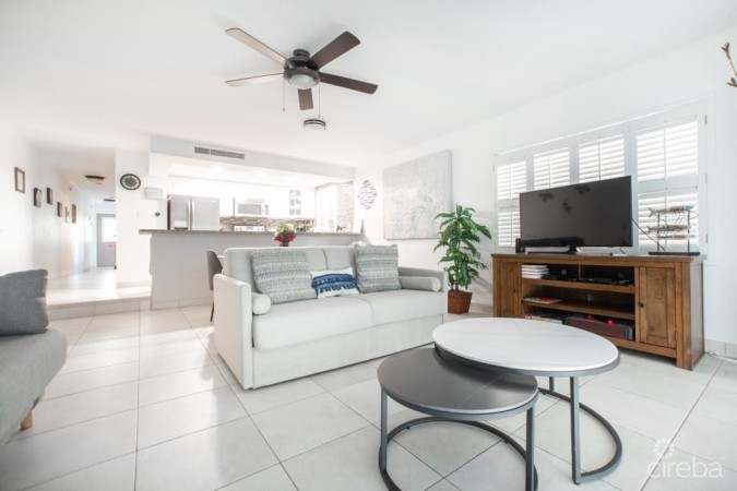 DISCOVERY POINT CLUB