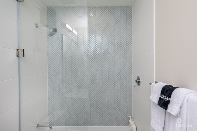 POINT WEST PENTHOUSE #28 - TWO BED OCEAN VIEW