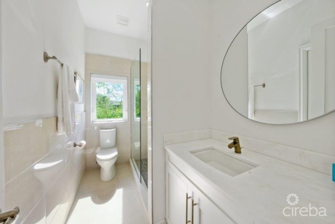 UNIQUE PATRICK'S ISLAND CANALFRONT W GUEST HOUSE | 3 CAR GARAGE