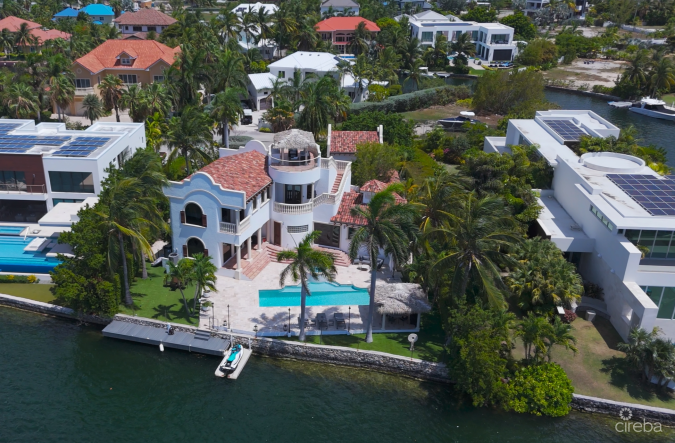 CRYSTAL HARBOUR - OCEAN FRONT HOME