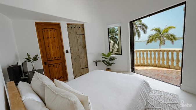 CRYSTAL HARBOUR - OCEAN FRONT HOME