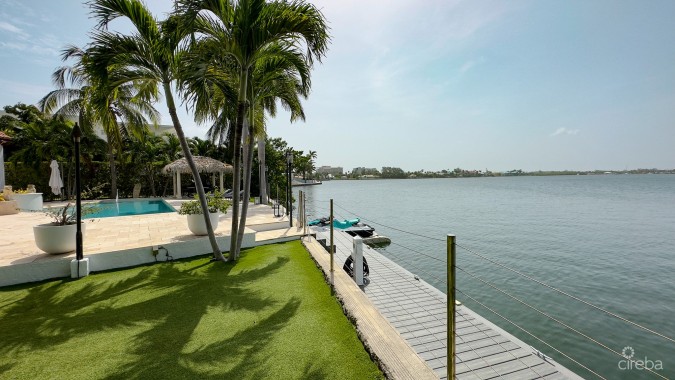 CRYSTAL HARBOUR - OCEAN FRONT HOME