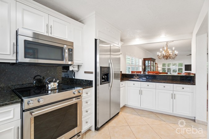 COLONIAL CLUB 18, SEVEN MILE BEACH