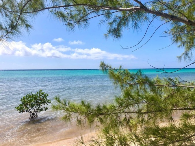 LITTLE CAYMAN 0.44 ACRES, SOUTH SIDE BEACH LOT