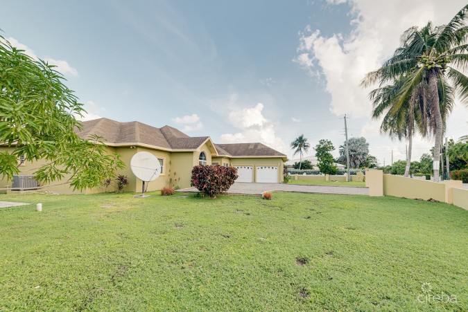 5-BEDROOM FAMILY GEM IN SAVANNAH MEADOWS  W/RENTAL UNIT