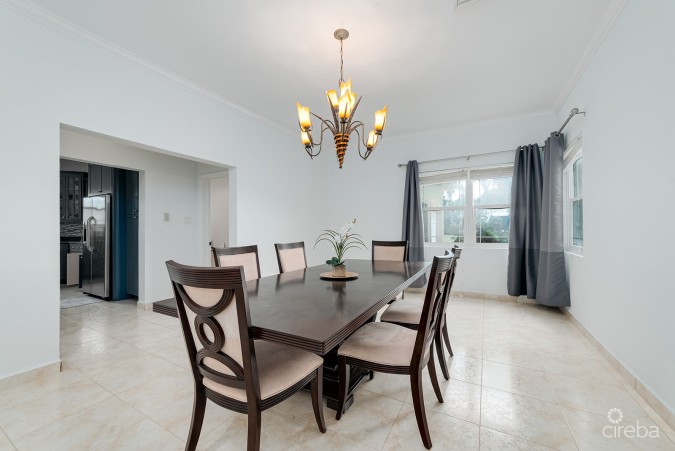 5-BEDROOM FAMILY GEM IN SAVANNAH MEADOWS  W/RENTAL UNIT