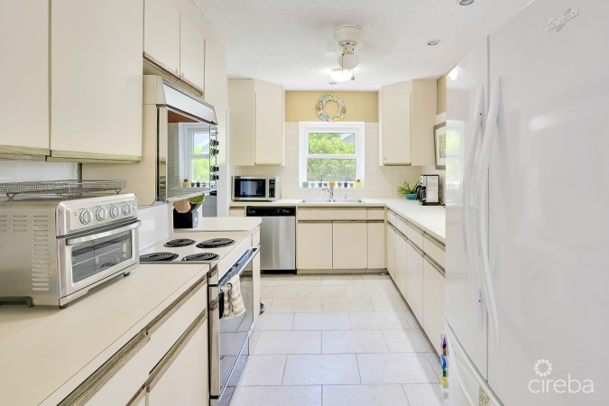 REDUCED | GO BRAGH, KAIBO BEACHFRONT HOME WITH DOCK AND POOL