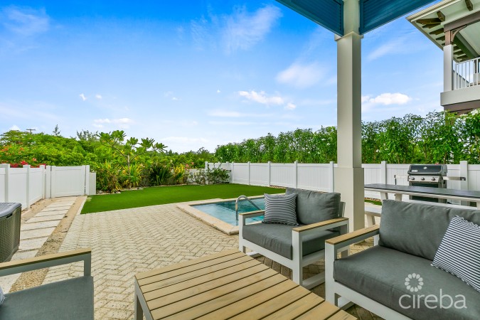 OLEA 106, CANAL FRONT 3 BED DUPLEX