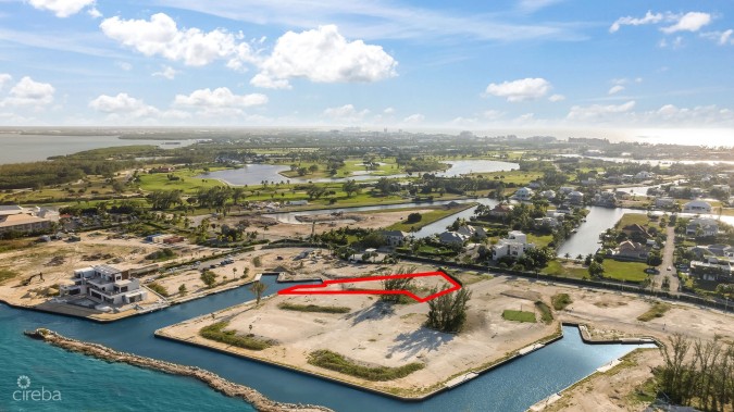 DIAMOND'S EDGE WATERFRONT ESTATE LOT 10
