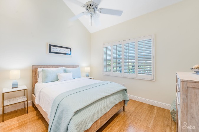 BRITANNIA REGENTS COURT | 4-BED TWO-STORY HOME IN SMB CORRIDOR