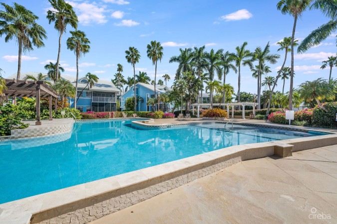 BRITANNIA REGENTS COURT | 4-BED TWO-STORY HOME IN SMB CORRIDOR