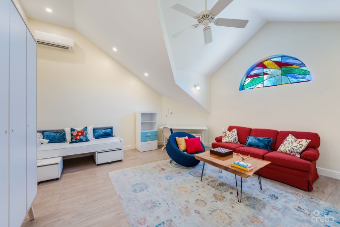 BRITANNIA REGENTS COURT | 4-BED TWO-STORY HOME IN SMB CORRIDOR