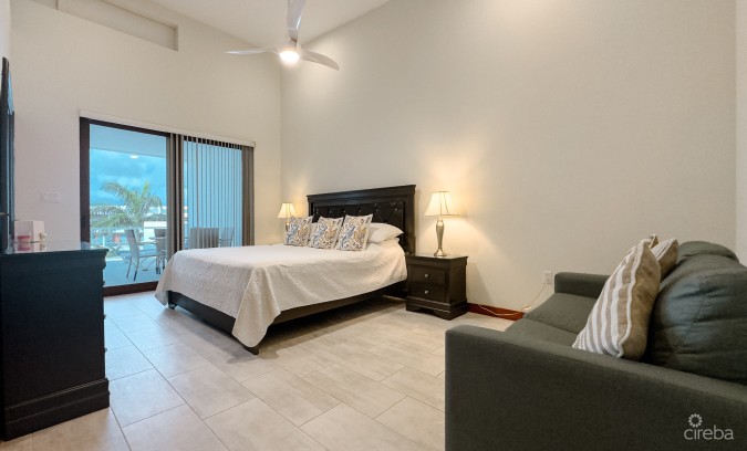 4 BED ARVIA CANAL FRONT