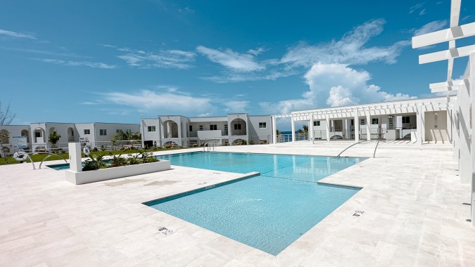 SUNSET POINT END UNIT WEST BAY