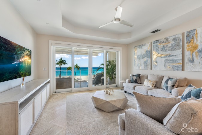 THE PINNACLE VILLA 20 WITH GARAGE