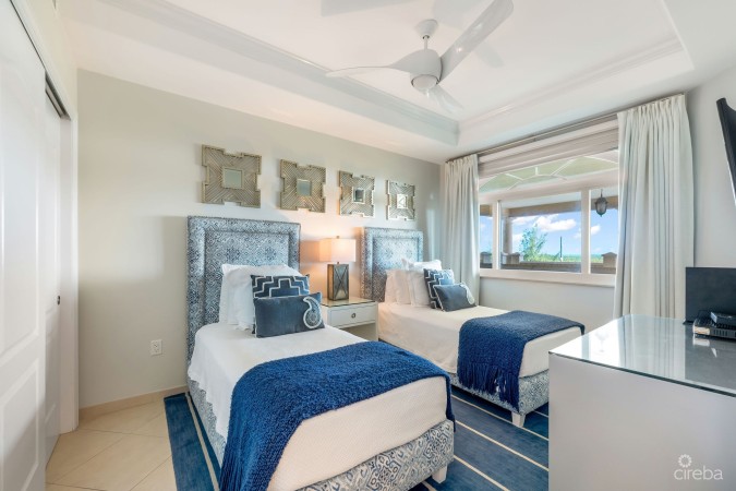 THE RENAISSANCE VILLA 25 - SEVEN MILE BEACH