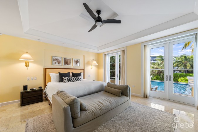 RITZ CARLTON - EXCLUSIVE RESORTS RESIDENCE