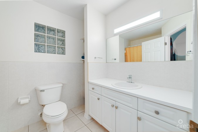 SMITH ROAD VILLAS #77: HIGH-DEMAND INVESTMENT PROPERTY IN GEORGE TOWN