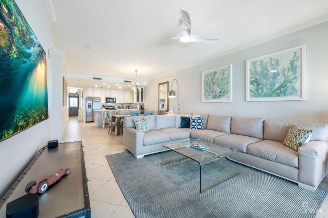 THE RENAISSANCE VILLA 25 - SEVEN MILE BEACH