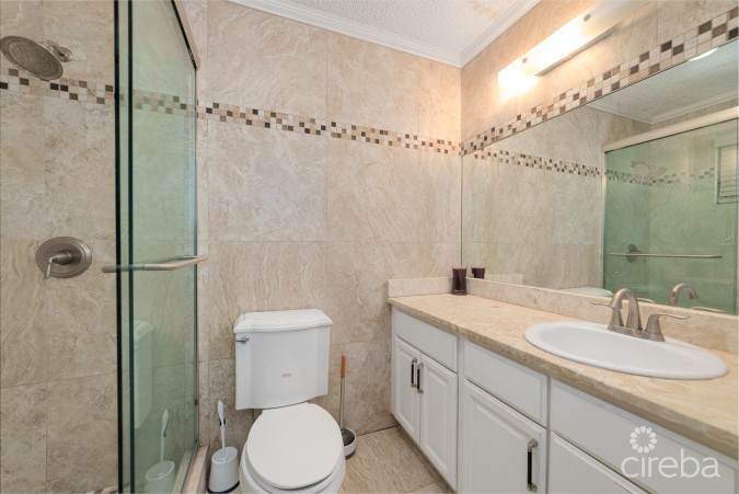 RARE OPPORTUNITY ON SMB CORRIDOR - HOME ON 0.4 ACRES