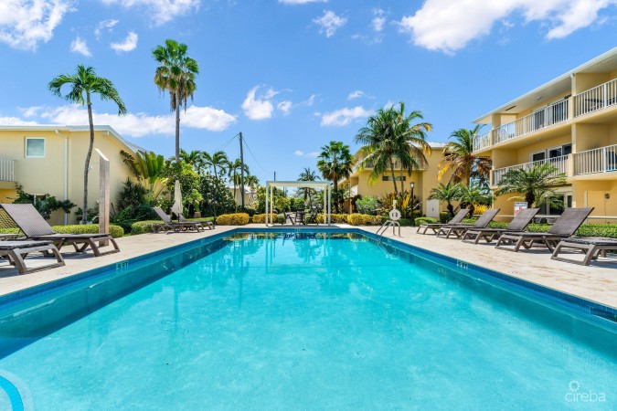 CARIBBEAN PARADISE 8, 3 BED + DEN BEACHFRONT VILLA