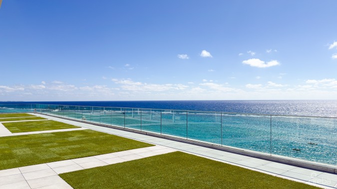 TIDES BEACHFRONT RESIDENCE