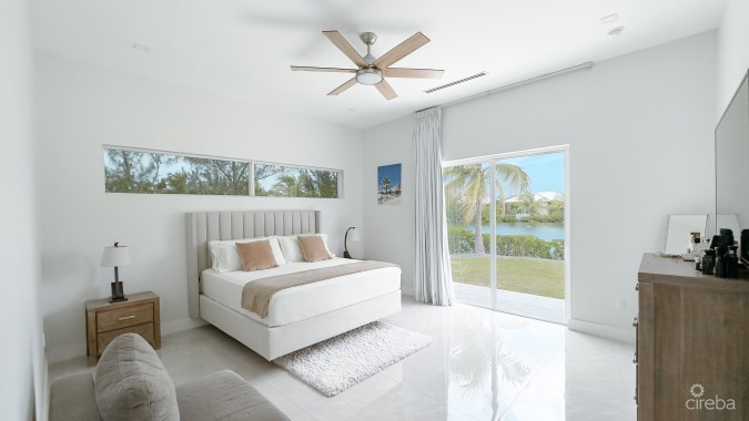 TARPON CIRCLE 4 BED FAMILY HOME