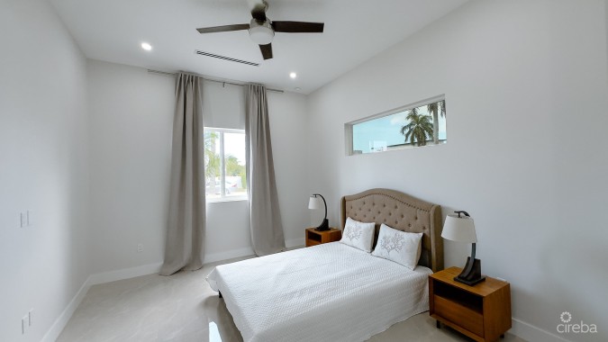 TARPON CIRCLE 4 BED FAMILY HOME