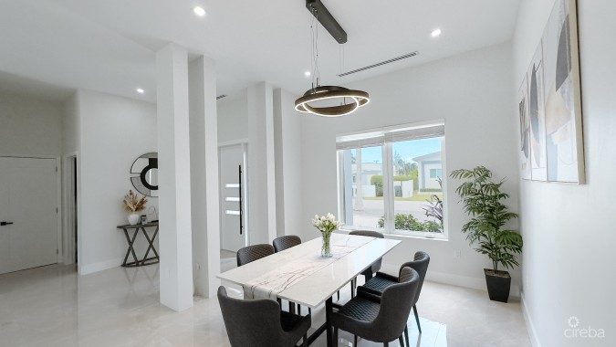 TARPON CIRCLE 4 BED FAMILY HOME