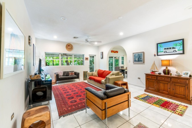 MULBERRY DRIVE 35, SOUTH SOUND HOME