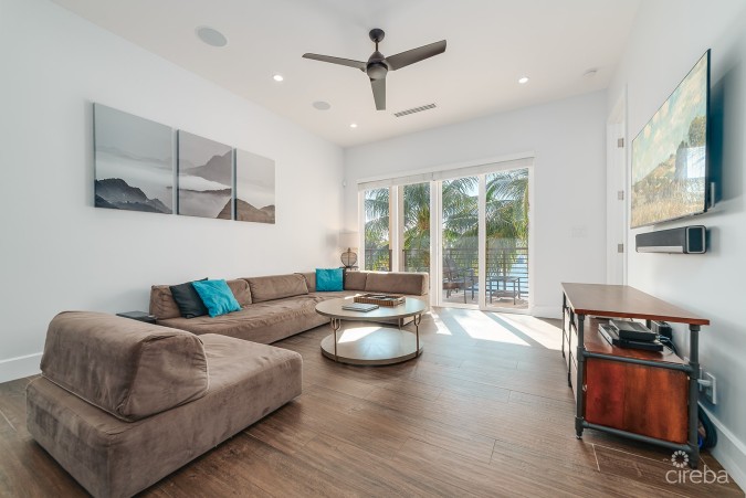 #201 CYPRESS POINTE NORTH - CANAL FRONT CONDO