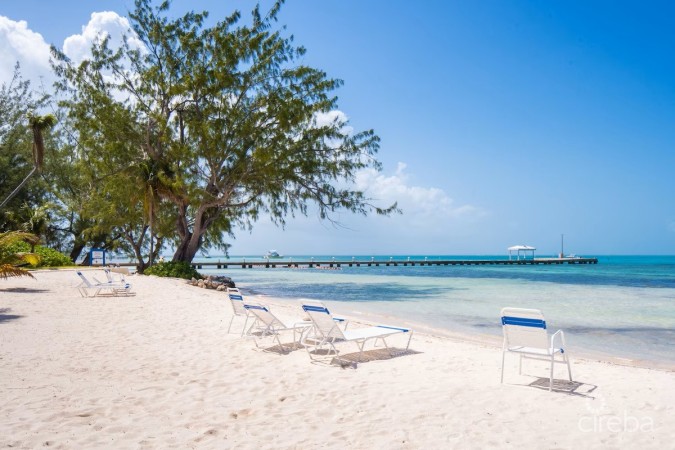 THE RETREAT 12, RUM POINT CONDO WITH BEACH VIEW