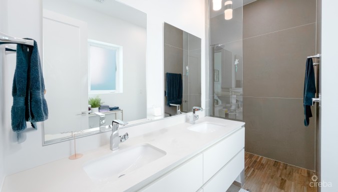 AURA 3 BED CORNER CONDO