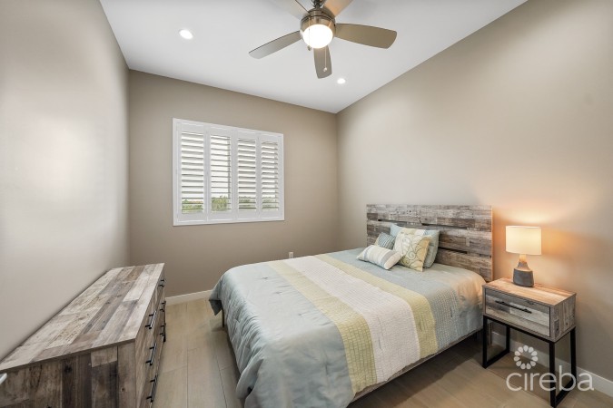 OCEAN CREST #21,  LUXURY WATERFRONT CONDO W/DOCK