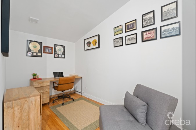 BRITANNIA KINGS COURT EXECUTIVE HOME