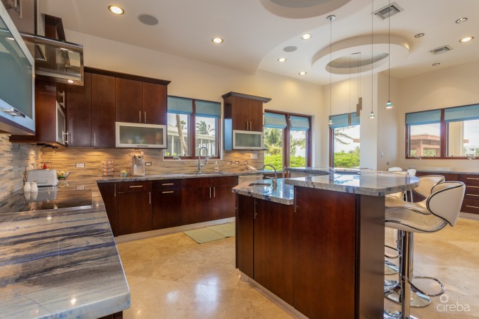 COMPOUND KAI LUXURY ESTATE, GRAND CAYMAN