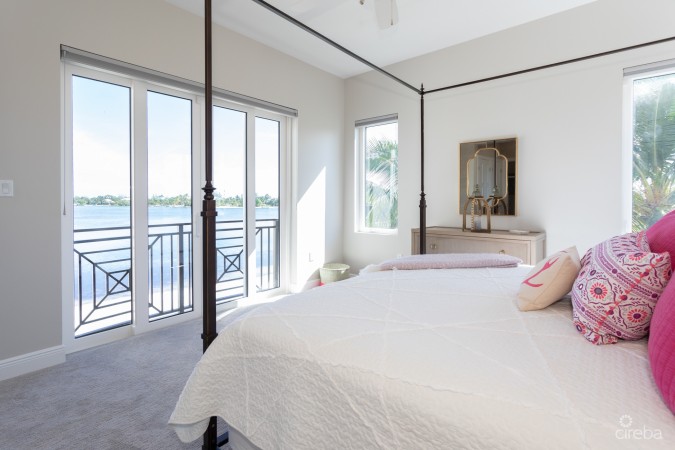 COMPOUND KAI LUXURY ESTATE, GRAND CAYMAN